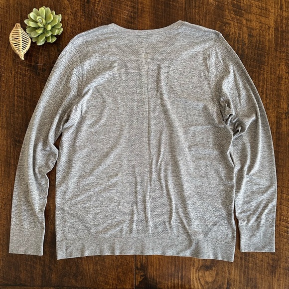 Lululemon | Swiftly Relaxed Long-Sleeve Shirt Hip Length, Size 12 - Picture 5 of 10